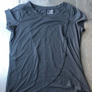 Motherhood Maternity Tulip Styled Nursing Shirt in Size Medium